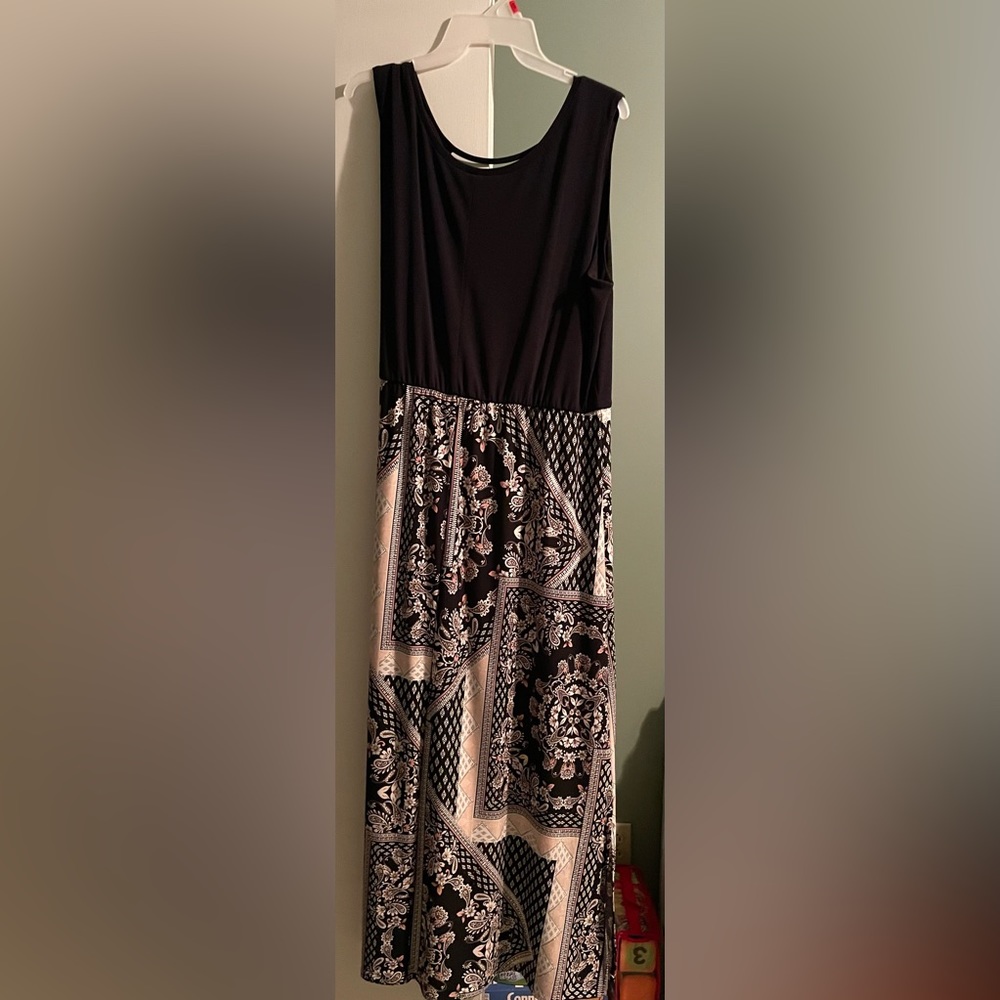 Sleeveless summer maxi dress; XL